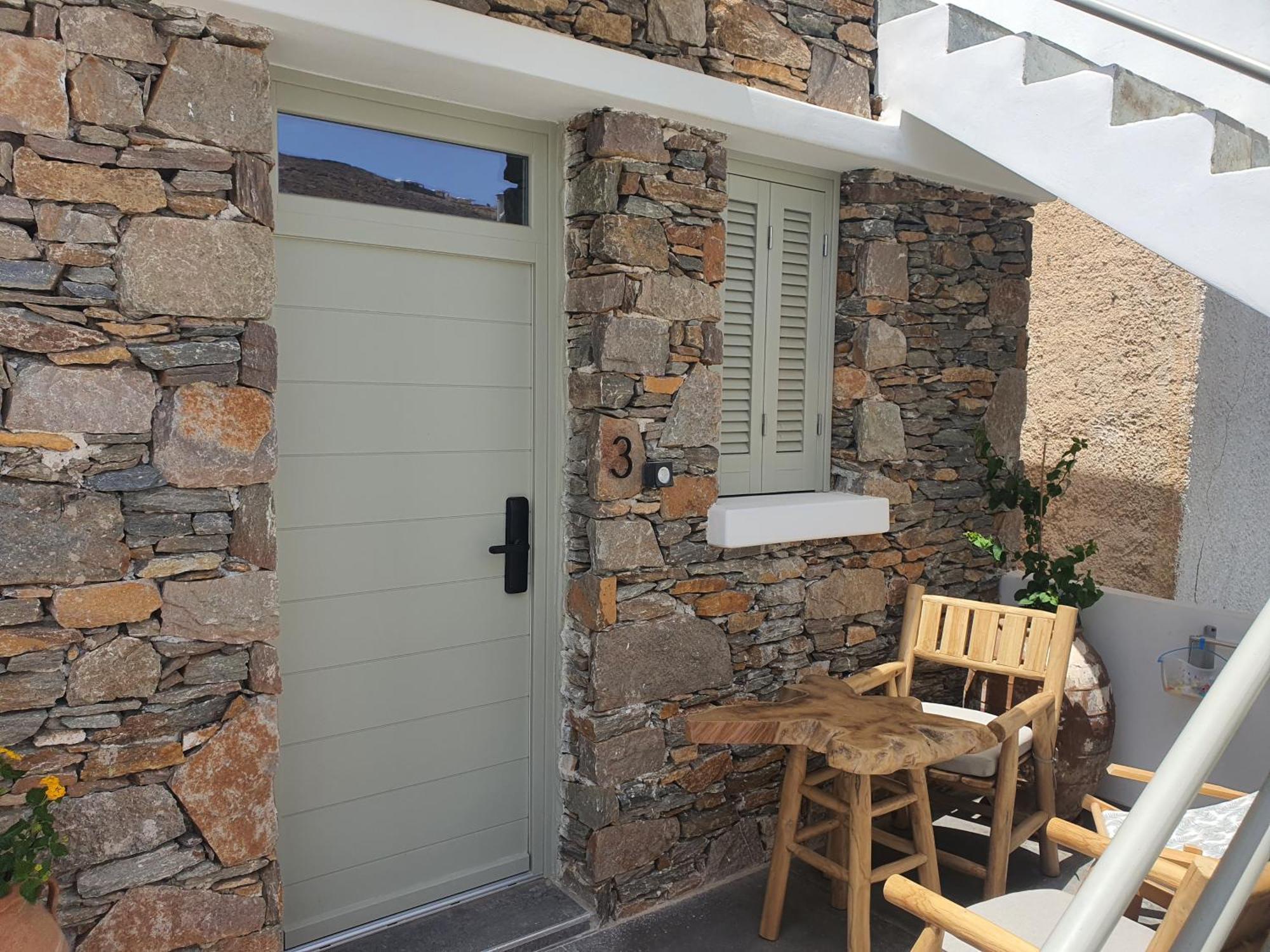 Mérichas Sapphire Kythnos Suites מראה חיצוני תמונה