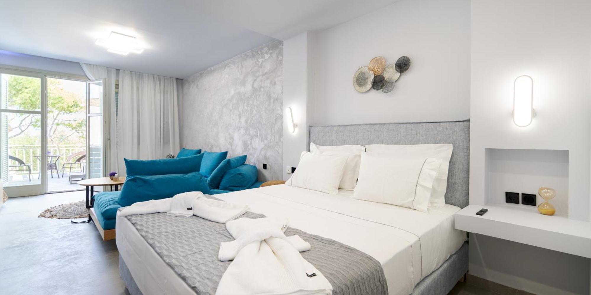 Mérichas Sapphire Kythnos Suites מראה חיצוני תמונה